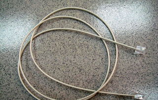 网络线 数字时代的隐形桥梁